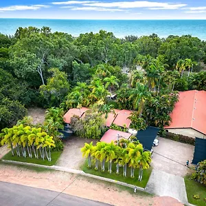  Apartment Balgal Units